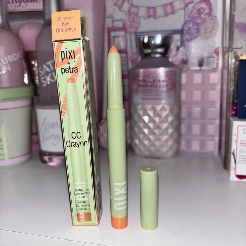 💝NIB Pixi CC Crayon Bye UnderEYE brightener💝
